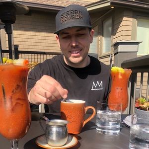 Meet your Posher, Josiah